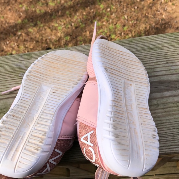 Nautica little girl shoes - Picture 4 of 6